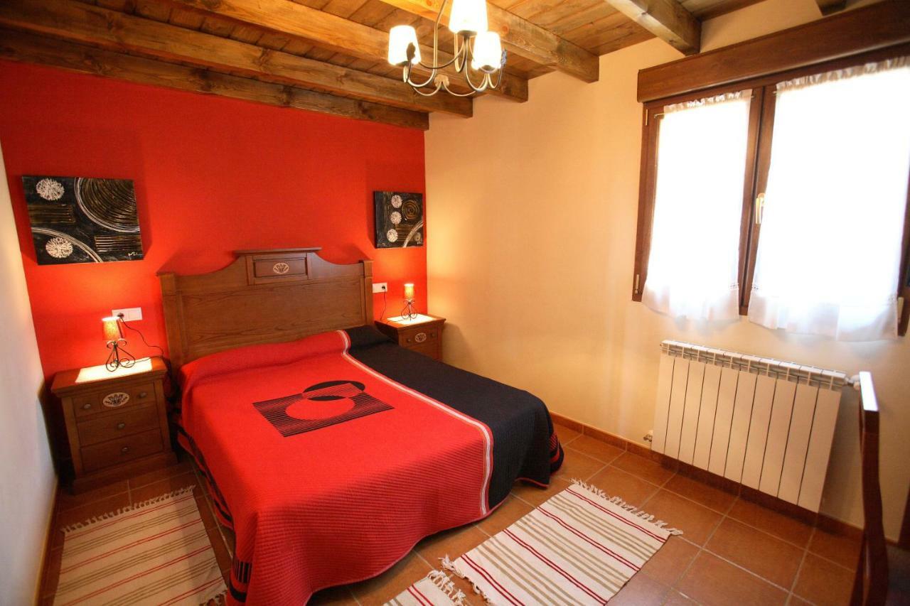 Coviellador Cangas De Onis Guest House ภายนอก รูปภาพ