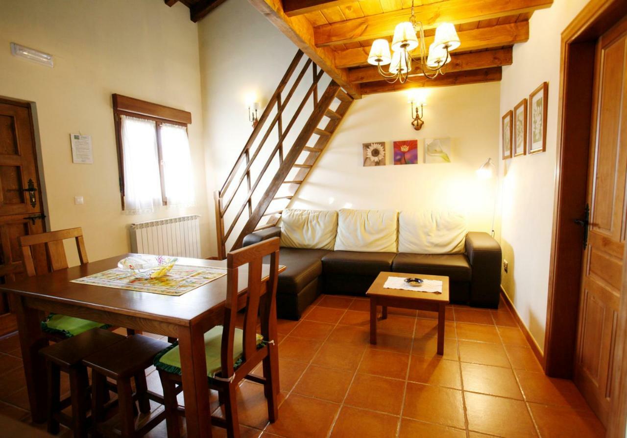 Coviellador Cangas De Onis Guest House ภายนอก รูปภาพ