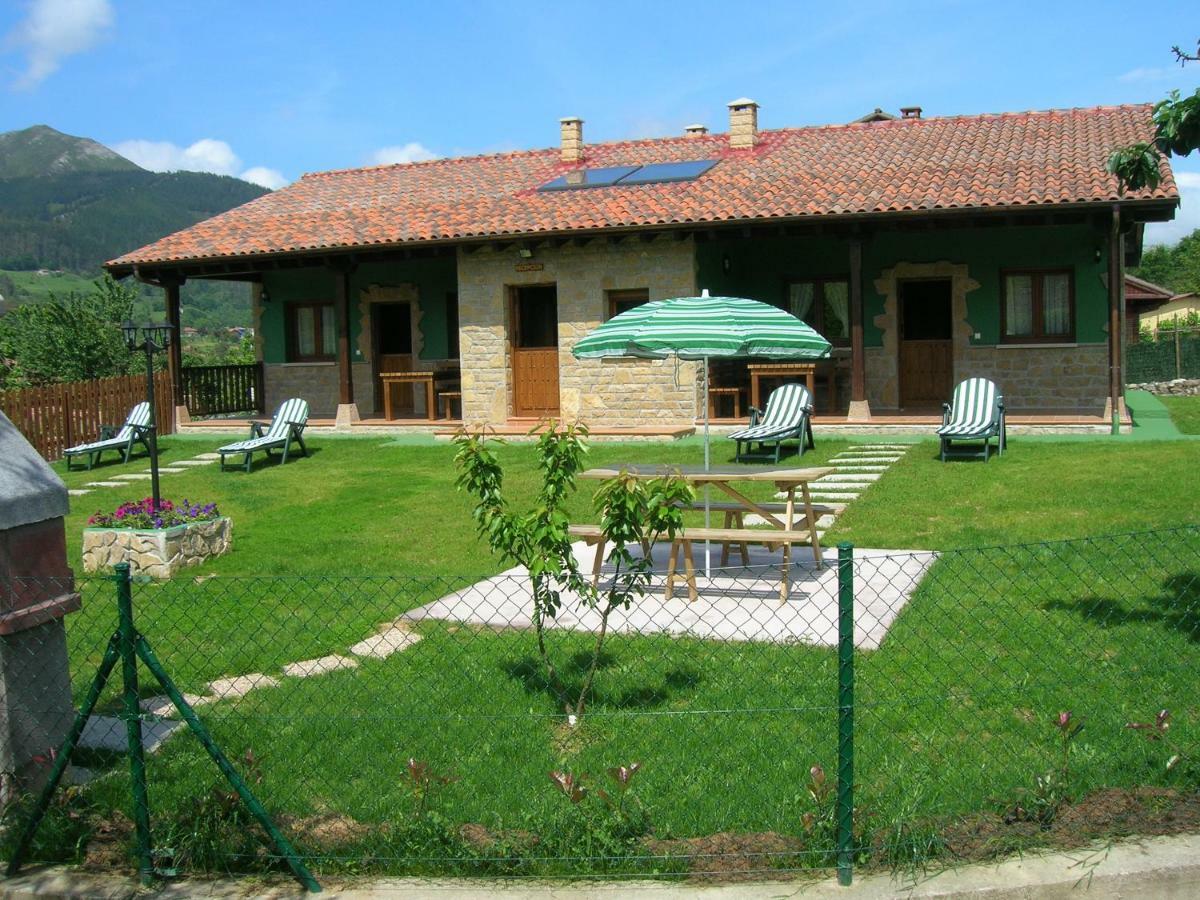 Coviellador Cangas De Onis Guest House ภายนอก รูปภาพ